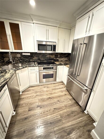 Building Photo - 8851 NW 119th St