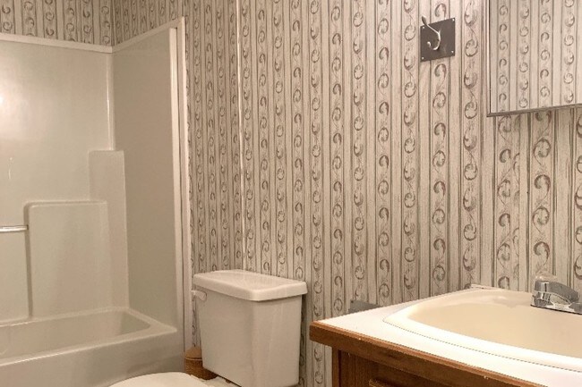 Building Photo - 127 John Lewis Dr