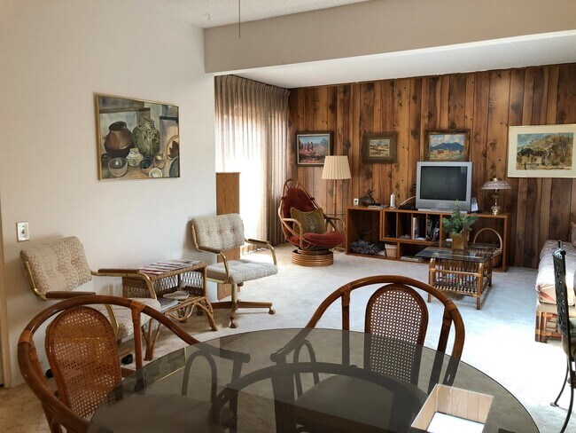 Building Photo - Lovely Home in 45+ Active Adult Community of Leisure World Available May through October 2025!