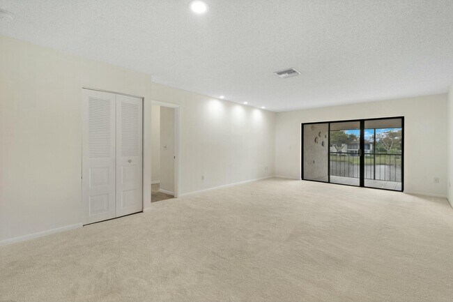 Building Photo - 21863 Arriba Real