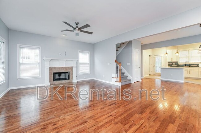 Building Photo - 617 McDonald St SE