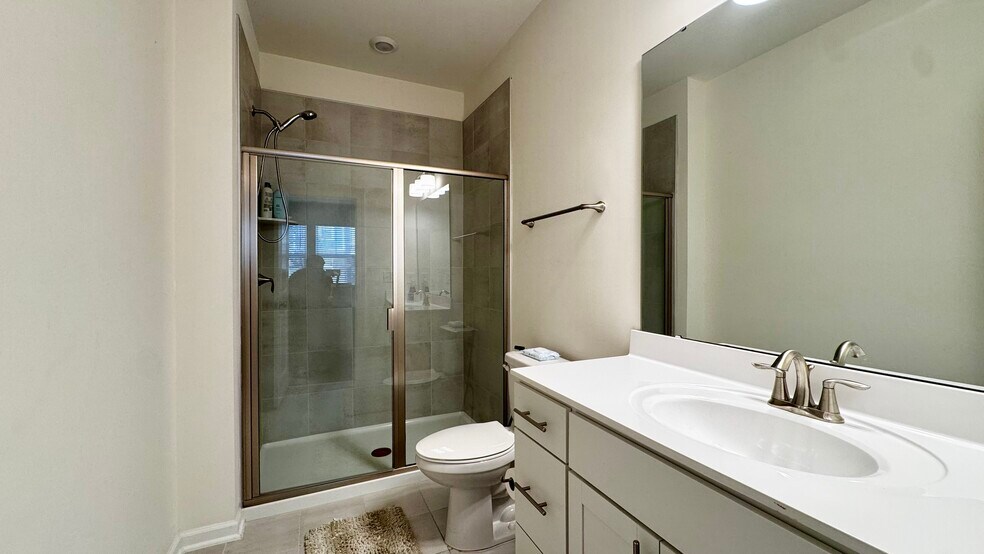 Building Photo - 806 Courting St