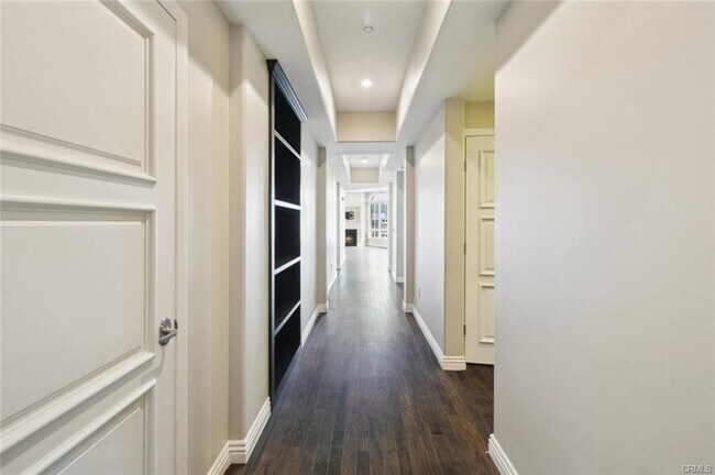 Building Photo - 619 Caruso Ave
