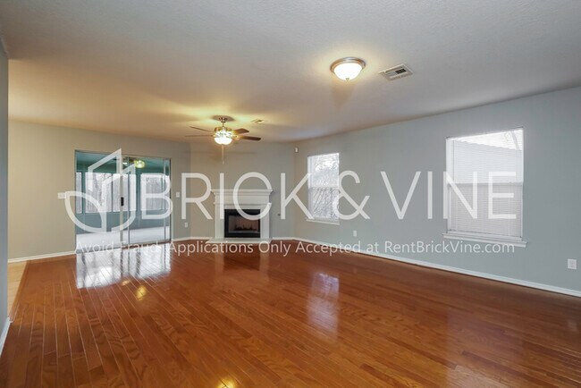 Building Photo - 17621 Cranbrook Rd