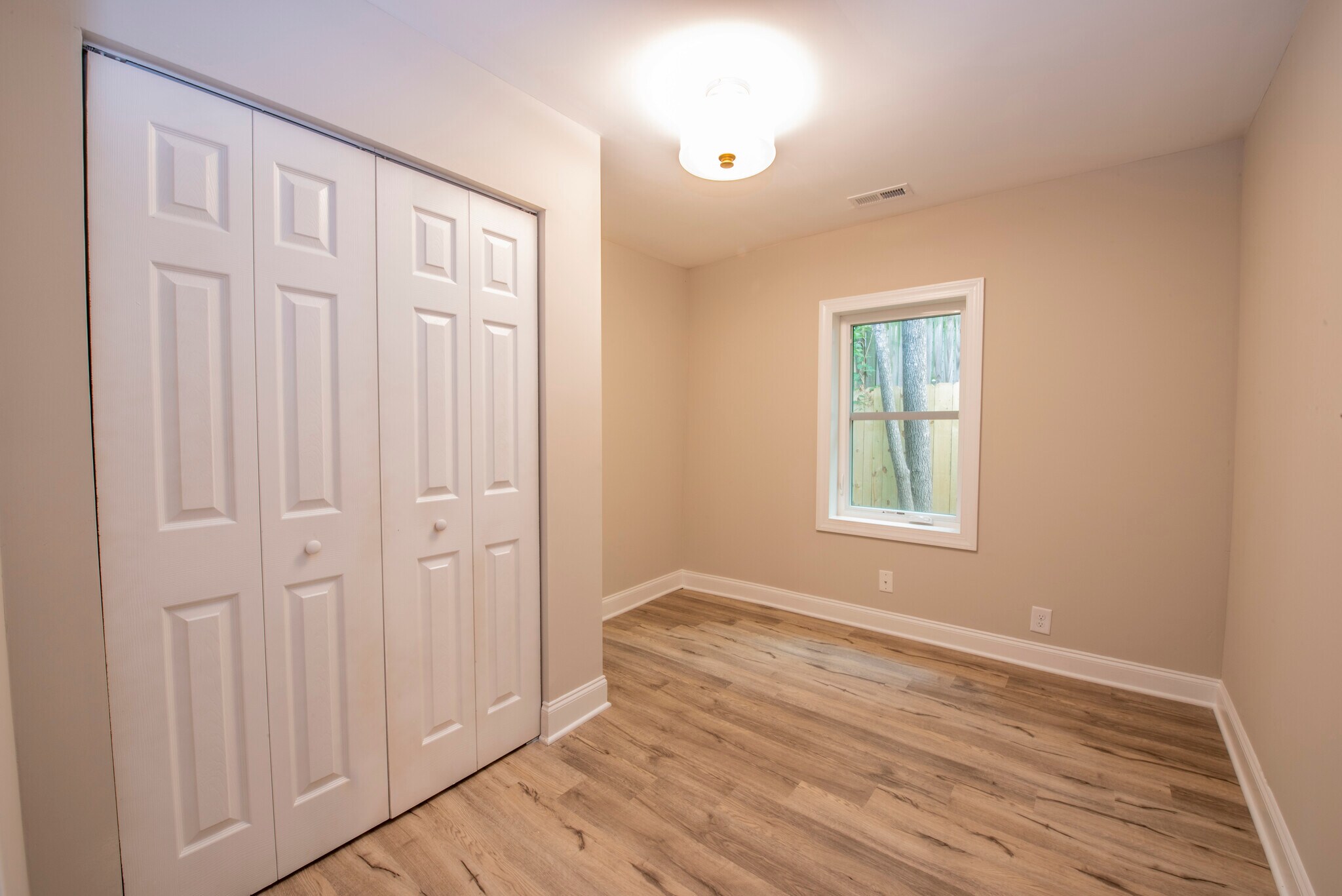 back bedroom - 919 S State St