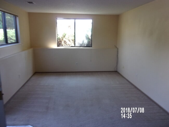 Building Photo - Littleton Ranch Style Townhome - 2 Bedroom...