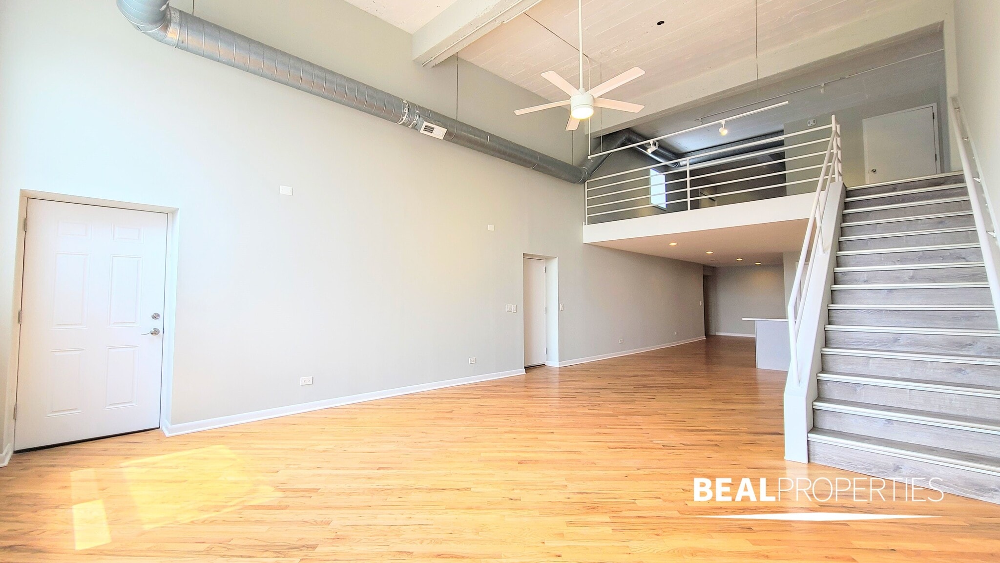 Building Photo - 2320 N Damen Ave