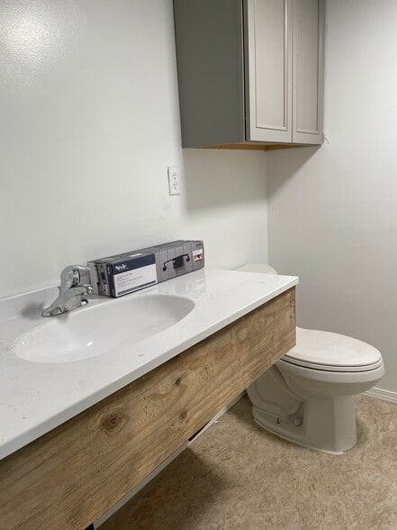 Building Photo - 268 N Ocotillo Dr