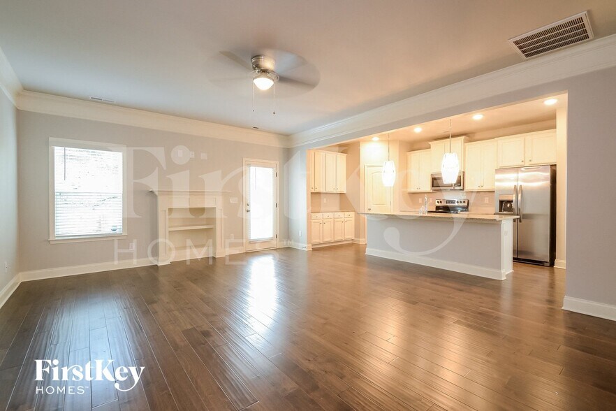 Building Photo - 3621 Wind Ridge Ln