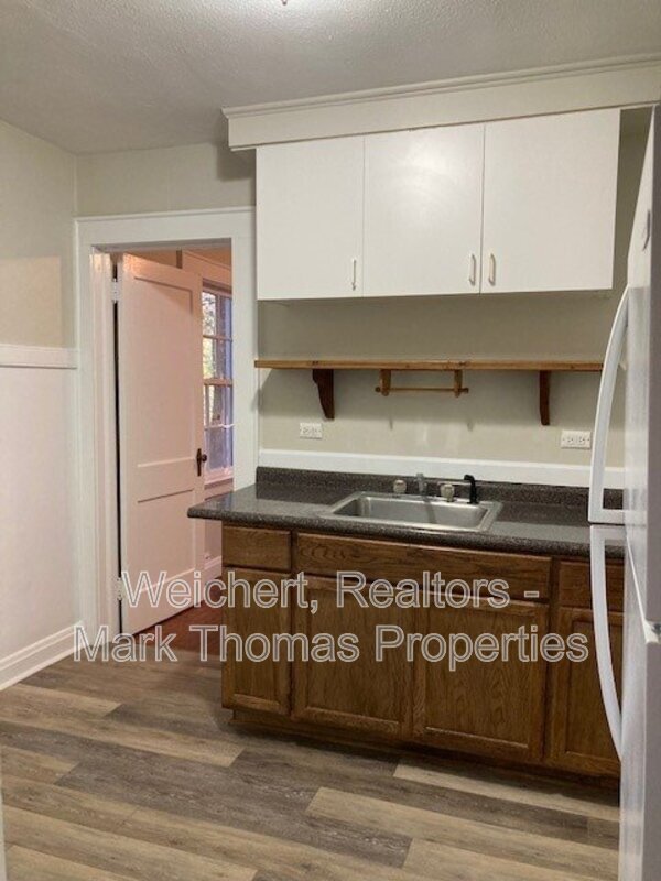 Building Photo - 3704 Turrentine St