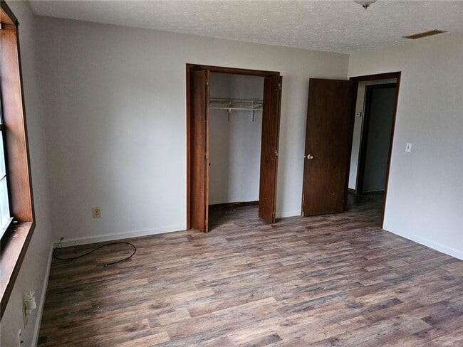 Building Photo - 2835 Springdale Rd