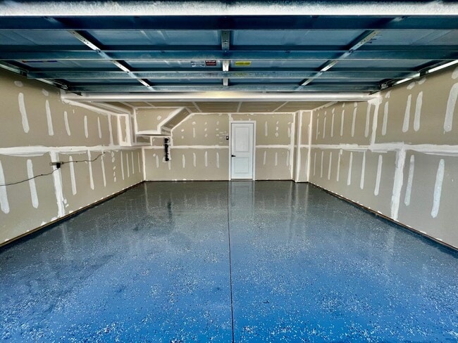 Building Photo - 216 Russell Br Ln