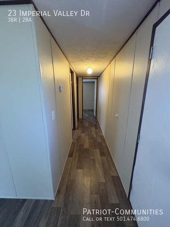 Building Photo - 23 Imperial Valley Dr