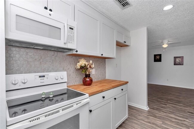 Building Photo - 3640 SE 131st Ln
