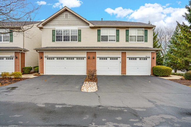 Building Photo - 24135 Walnut Cir