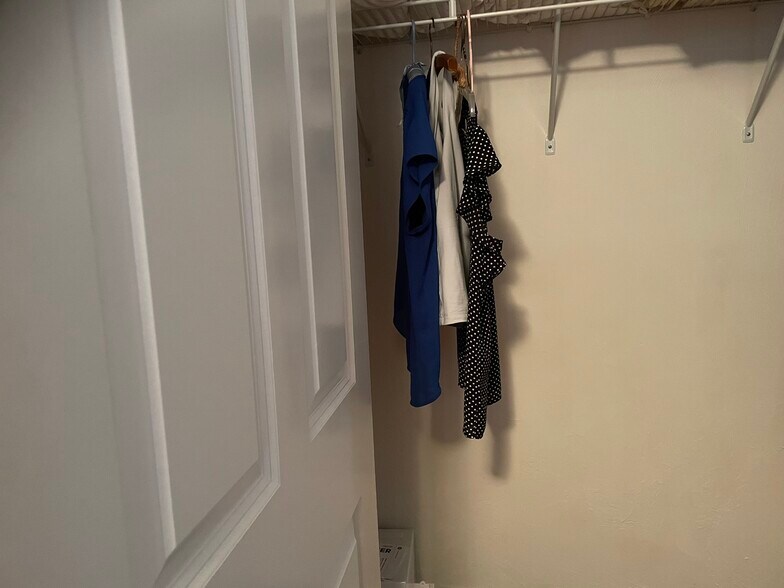 Building Photo - 19 Lafayette Rd