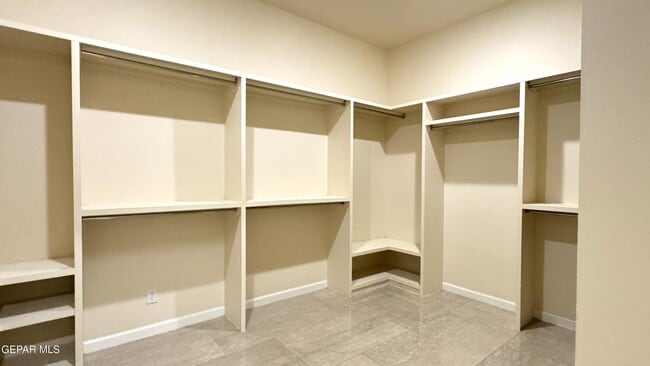 Building Photo - 12408 Fresh Water Dr