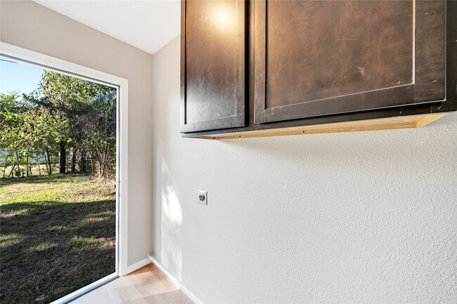 Building Photo - 3122 Nita St