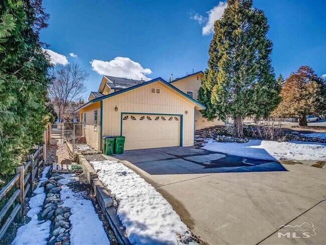 Building Photo - 2430 Telluride Dr