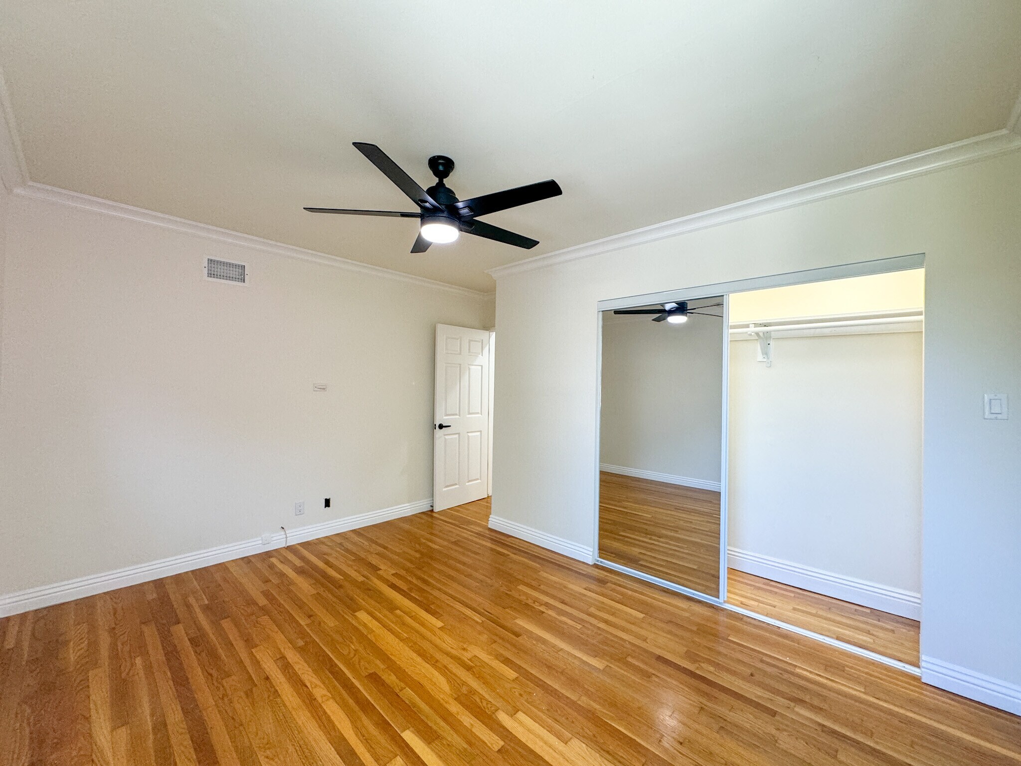 Building Photo - 851 S Wooster St