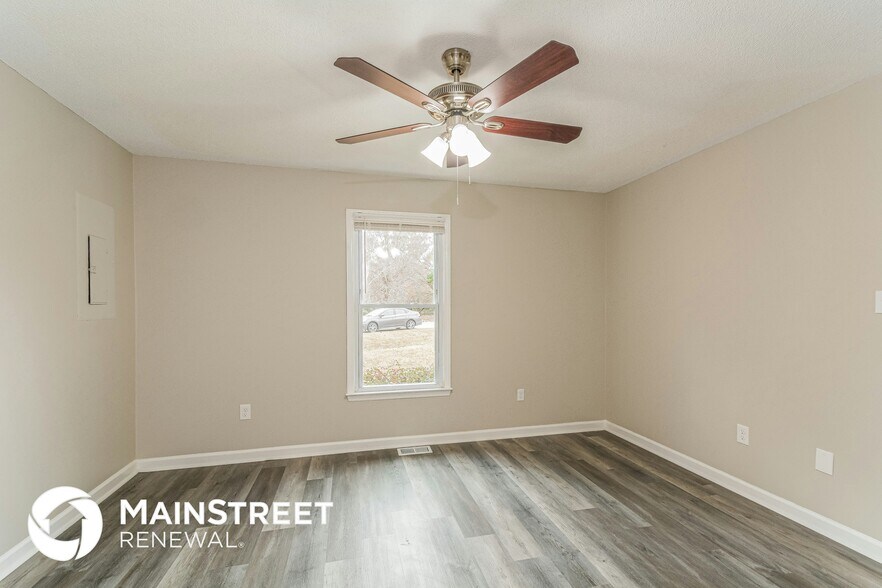 Building Photo - 617 Bartlett Rd