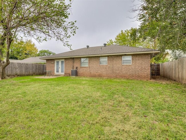 Building Photo - 1518 Boyd St