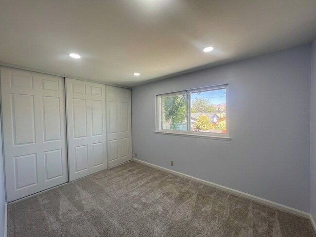 Building Photo - Welcome to 5322 Carryback!