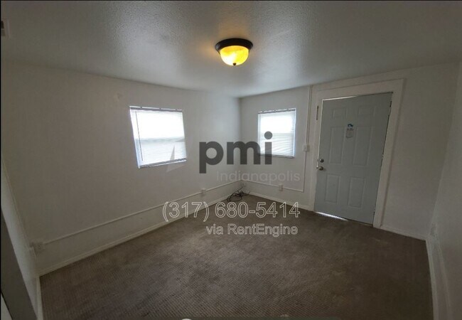 Building Photo - 1311 E 11th St