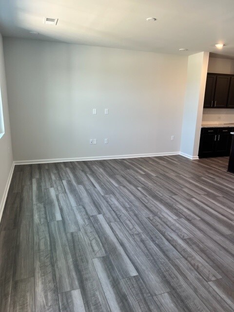 Building Photo - 5047 Kota St