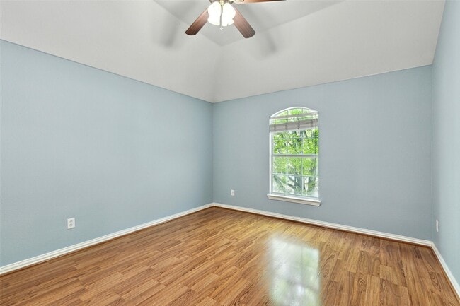 Building Photo - 1506 Mossy Glen Ct