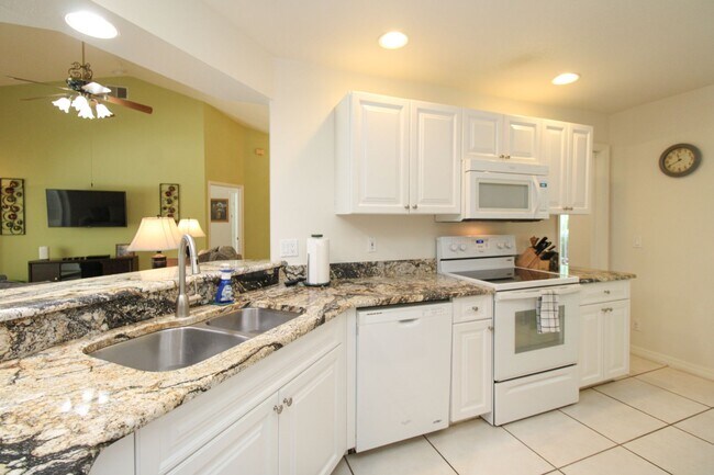 Building Photo - ** 4 BED-3 BATH PRIVATE SINGLE FAMILY POOL...