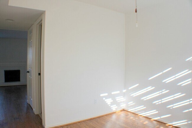 Building Photo - 5100 Allendale Rd