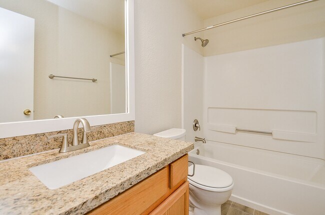 Building Photo - 3935 Federal Ln