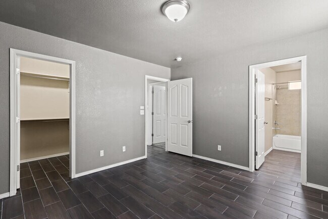 Building Photo - 845 Villa Seca Dr