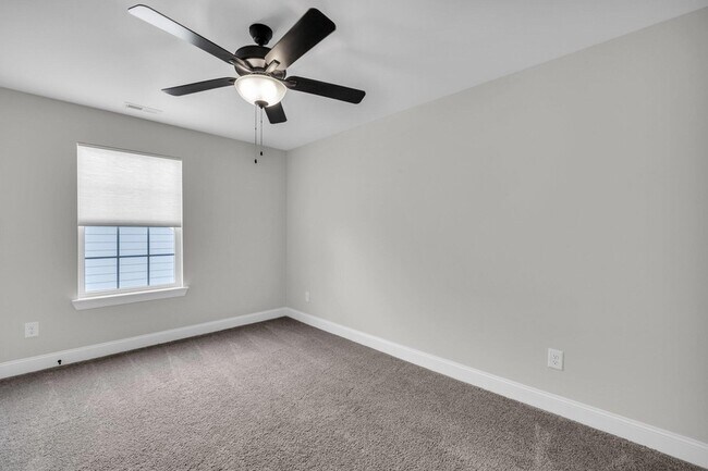 Building Photo - 4094 Inlet Lp