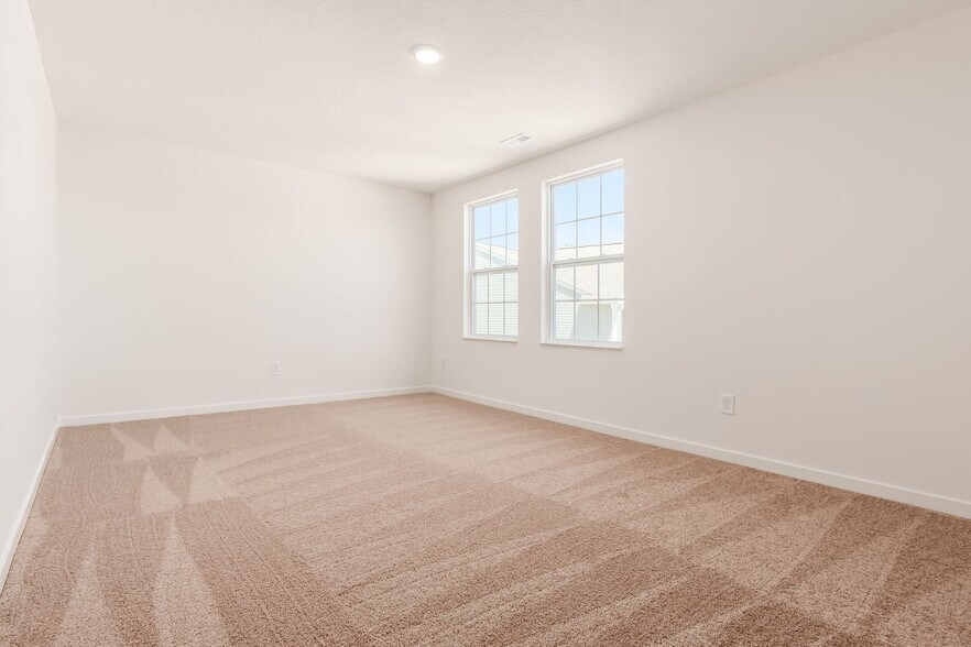 Building Photo - 2787 Horsham Dr