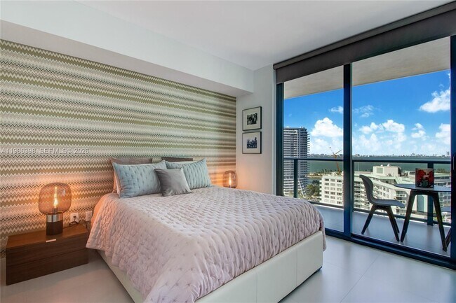 Building Photo - 501 NE 31st St