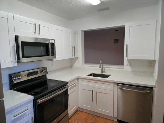 Building Photo - 4744 NW 114th Ave