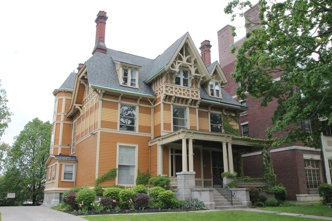 Primary Photo - 249 North St