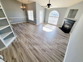 Building Photo - 3477 Forestdale Dr