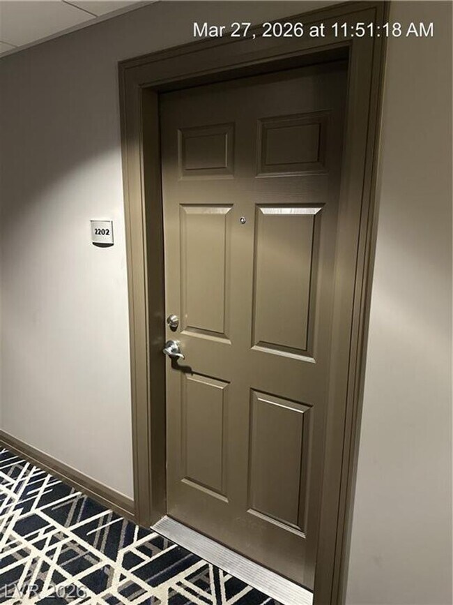 Building Photo - 1-BEDROOM UNIT AT THE OGDEN HIGHRISE!