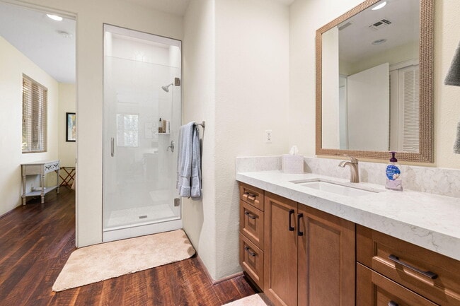 Building Photo - 49105 Casa Del Rio