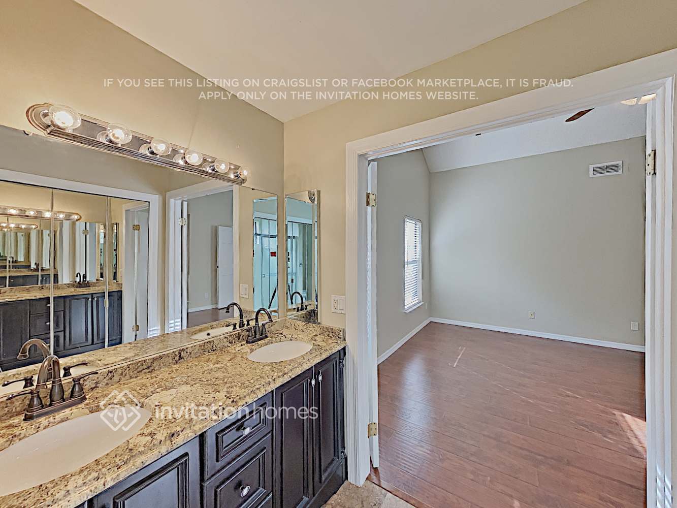 Building Photo - 1563 Oberlin Terrace