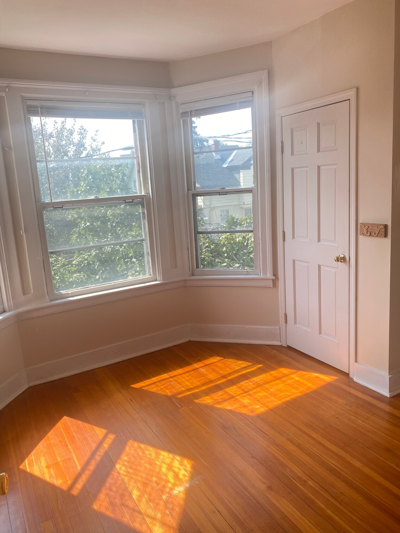 Building Photo - 715 State St