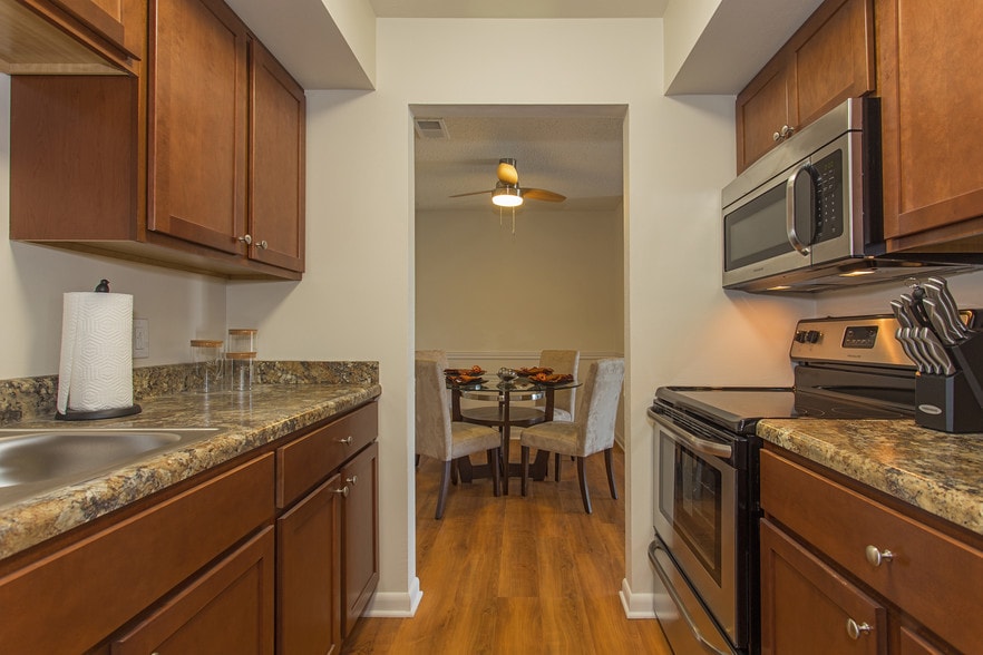 Regency Apartments 34283430 N Main St Mishawaka IN 46545 Apartment