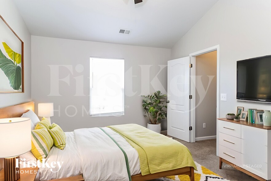 Building Photo - 528 Ellingsworth Ln