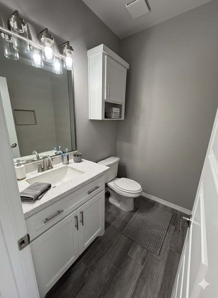 Building Photo - 2309 E Viviana St