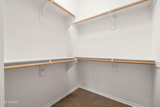 Building Photo - 2177 W Agrarian Hills Dr