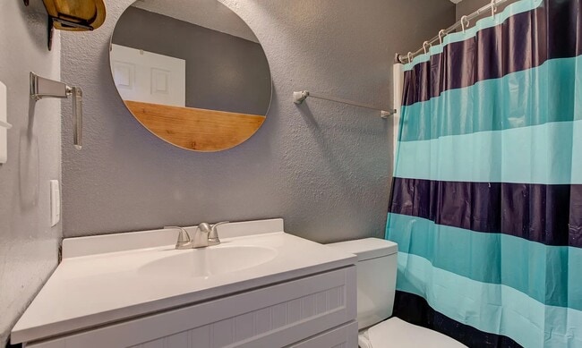 Building Photo - 7918 Bitternut Dr