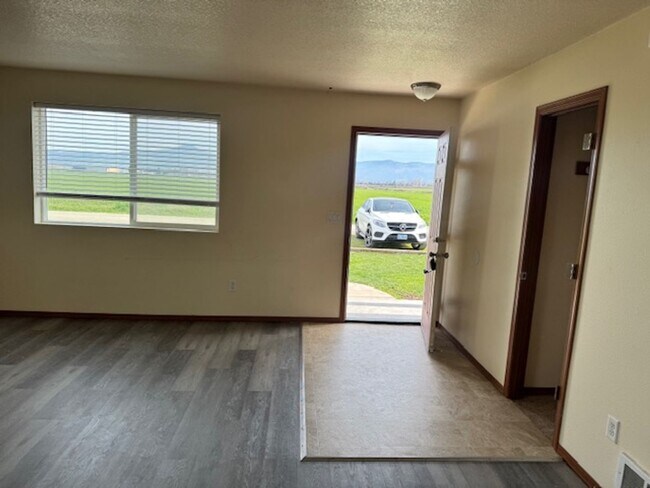 Building Photo - 3530 Britt Ave